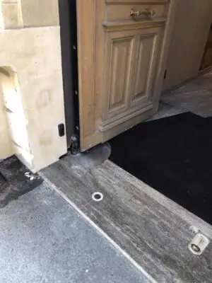 Motorisation par pivot de sol, 111 rue de Longchamp