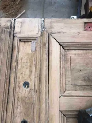 Porte cochère 111 rue de Longchamp détail après décapage