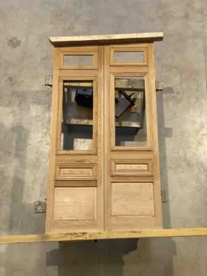 Porte rue 37 Oberkampf disposition vantaux avec panneaux décalés
