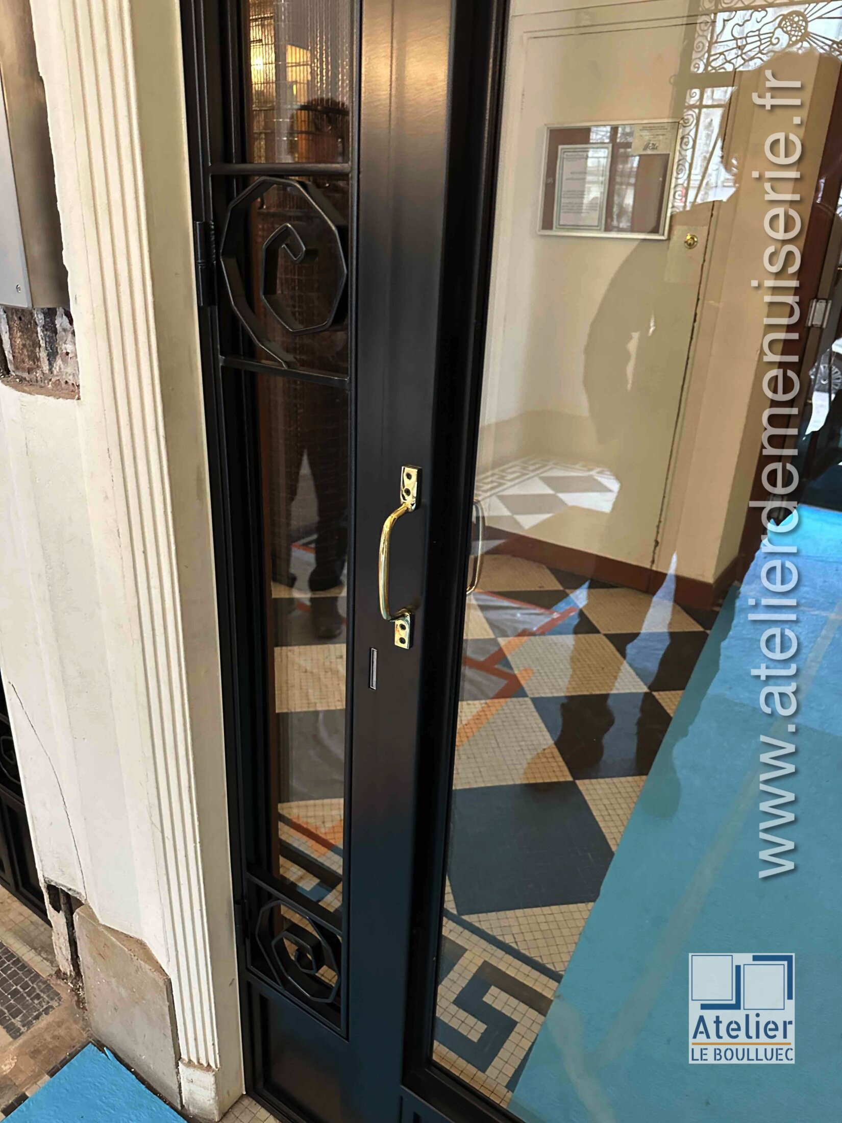 2023 09 - 76 RUE DES BOURDONNAIS PHOTO 3 PORTE POSEE DETAIL