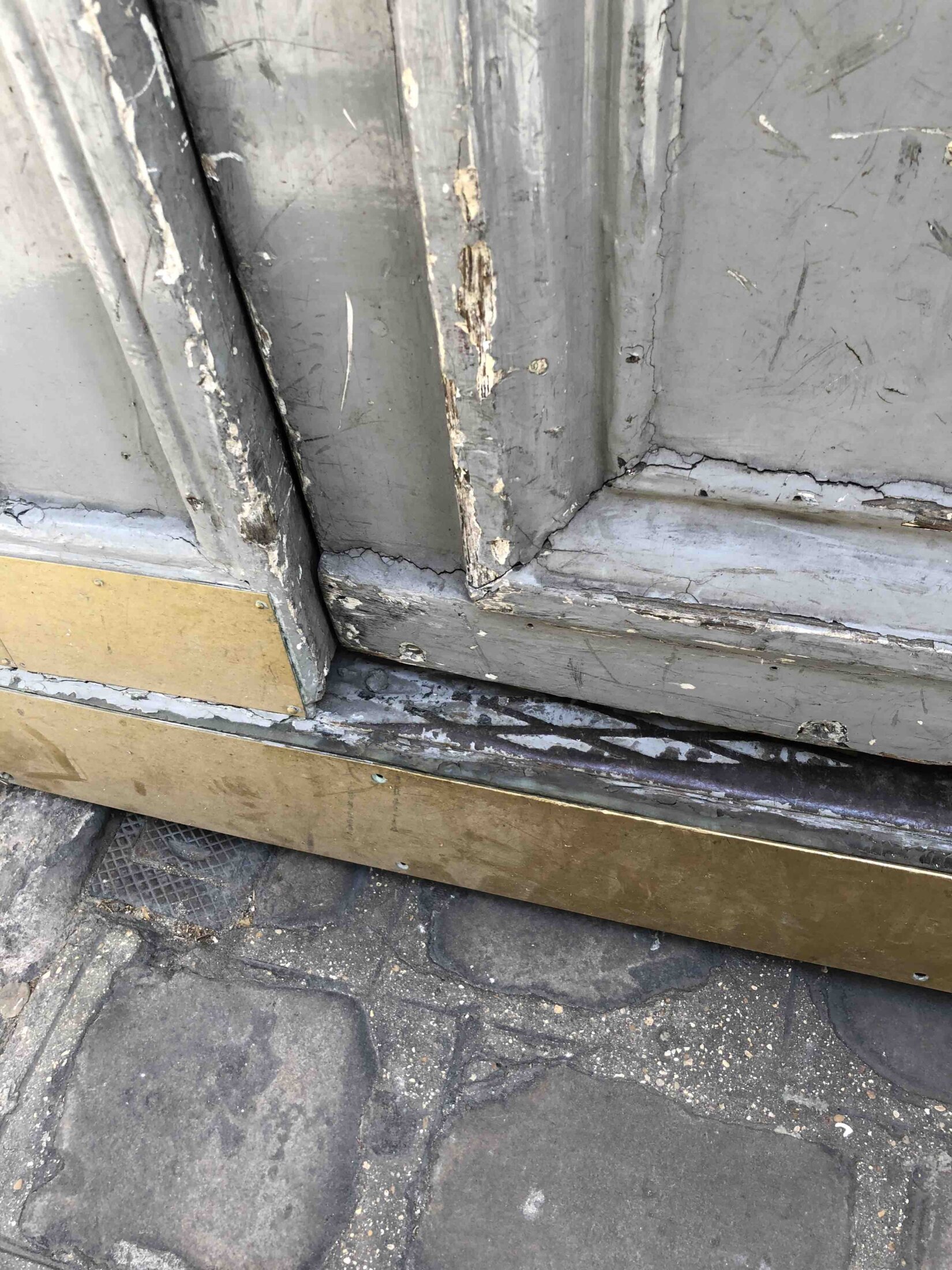 4 Rue Chauveau Lagarde Paris 8 - P01 - Détail Du Seuiil Existant Avant Travaux