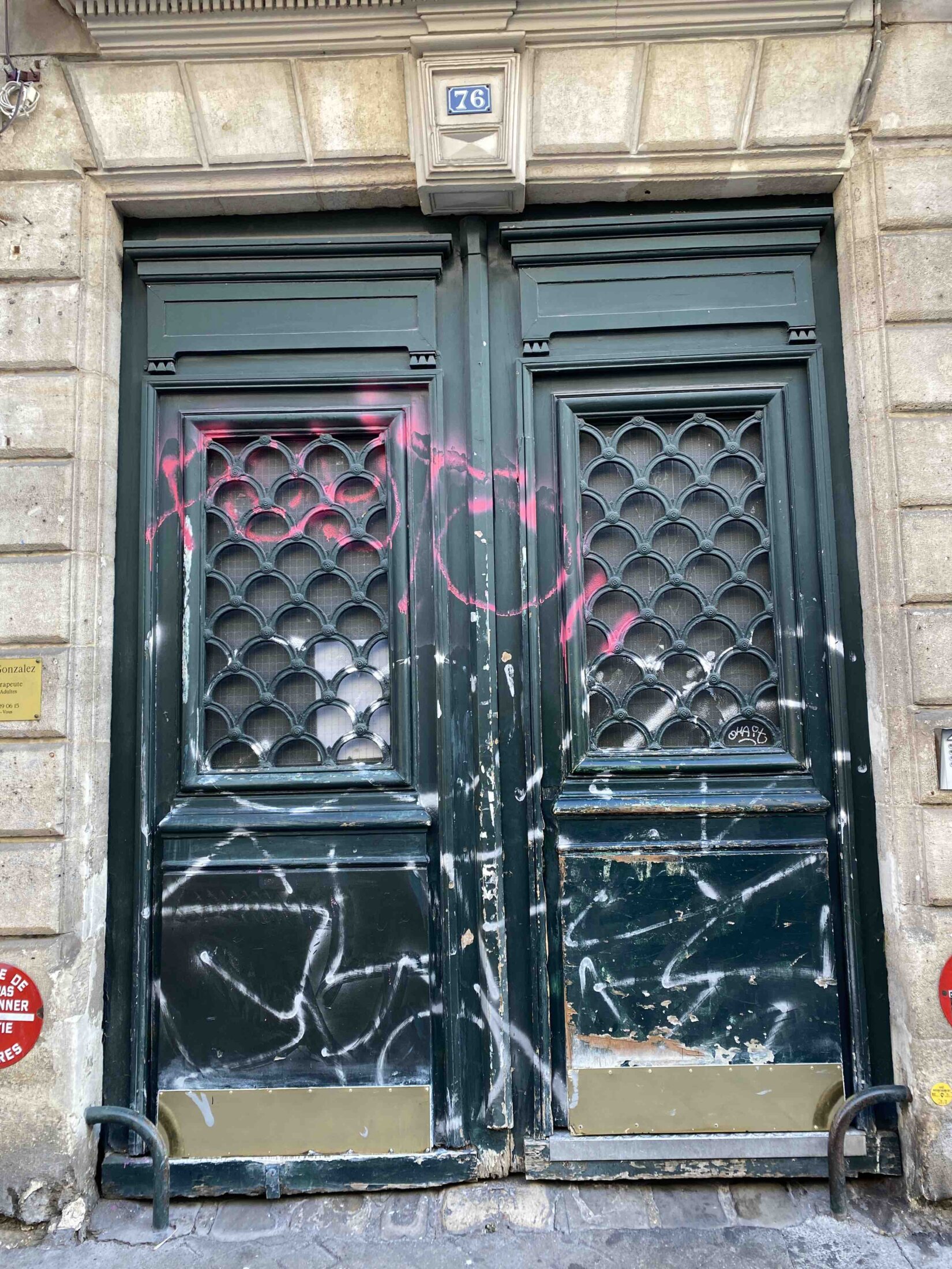 Corrosion Entre équerre Et Traverses Basse - 76 Rue Saint Maur P1