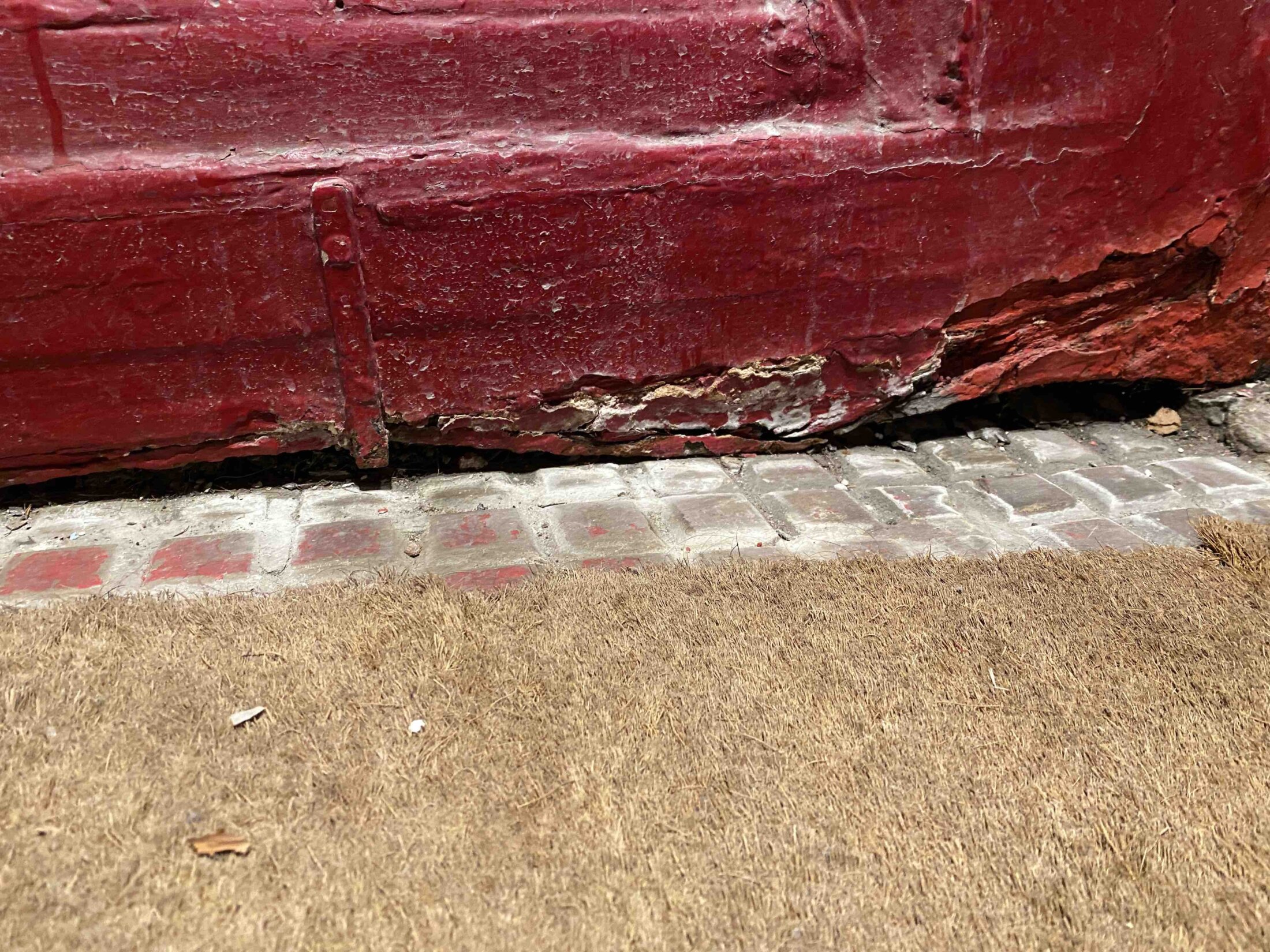 Corrosion Entre équerre Et Traverses Basse - Porte 12 Rue De Villedo P3