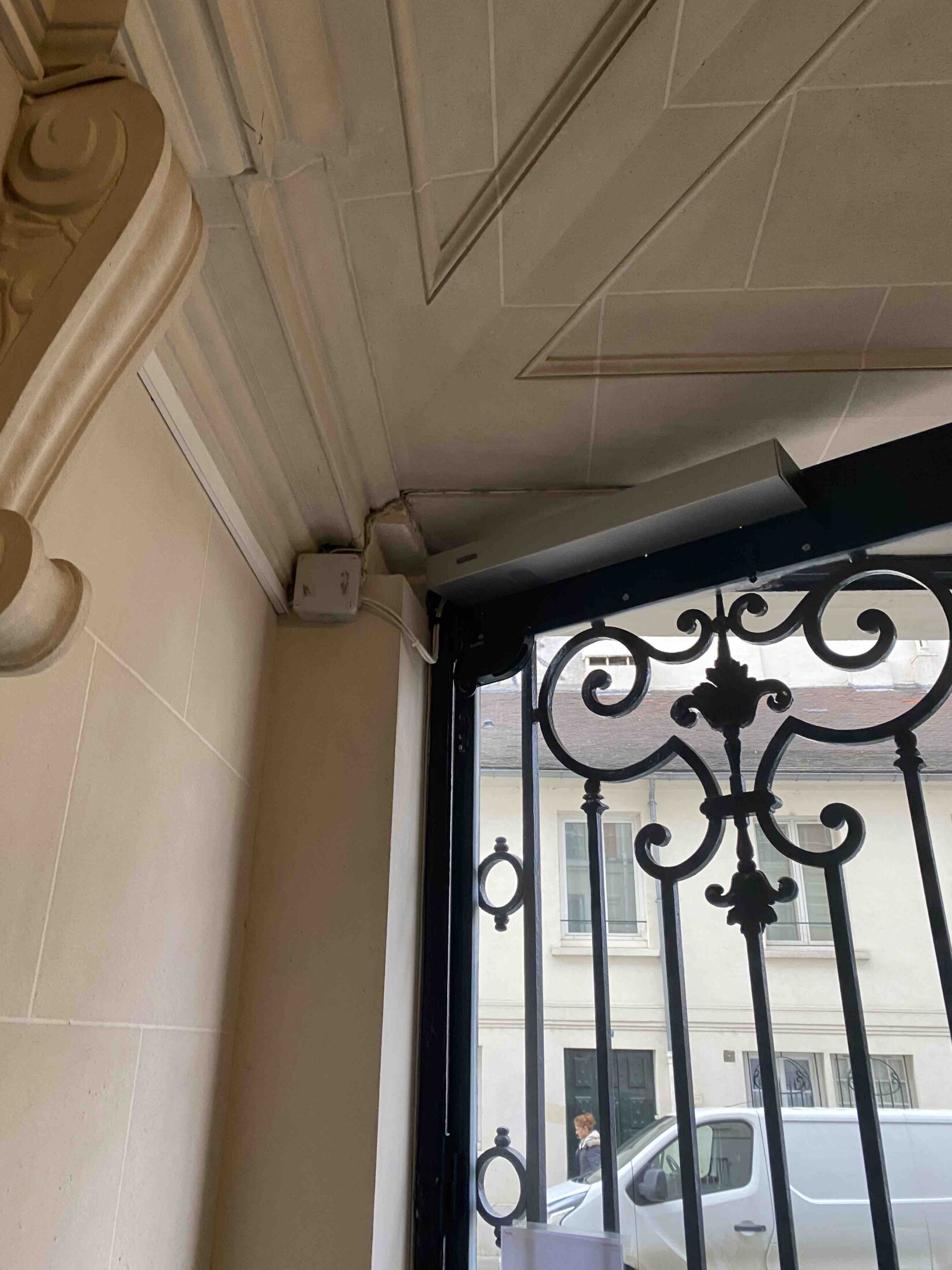 Ferme Porte Sur Porte Acier - 1 Rue De Pontoise - 1 - Vue D'ensemble