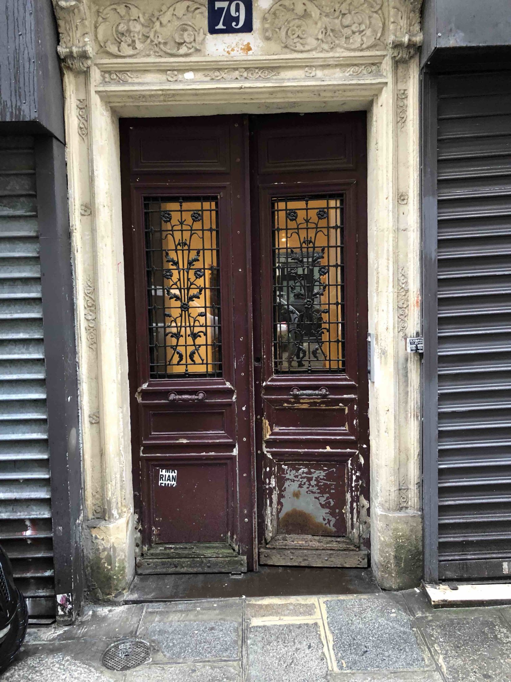 Porte 79 Rue De Nazareth P1 Avant Travaux 