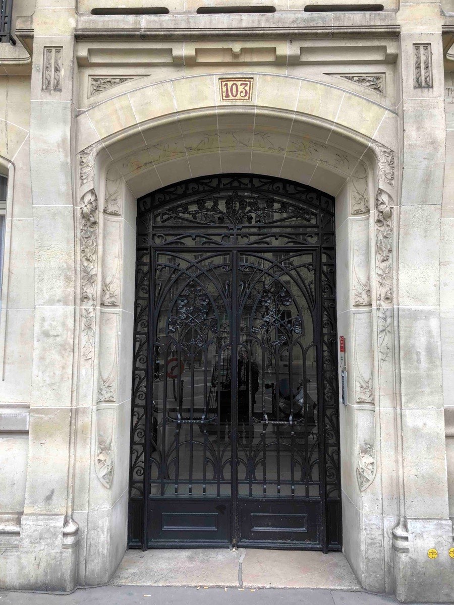 Porte Batarde Style Art Nouveau- 103 RUE JOUFFROY D\'ABBANS PARIS 17