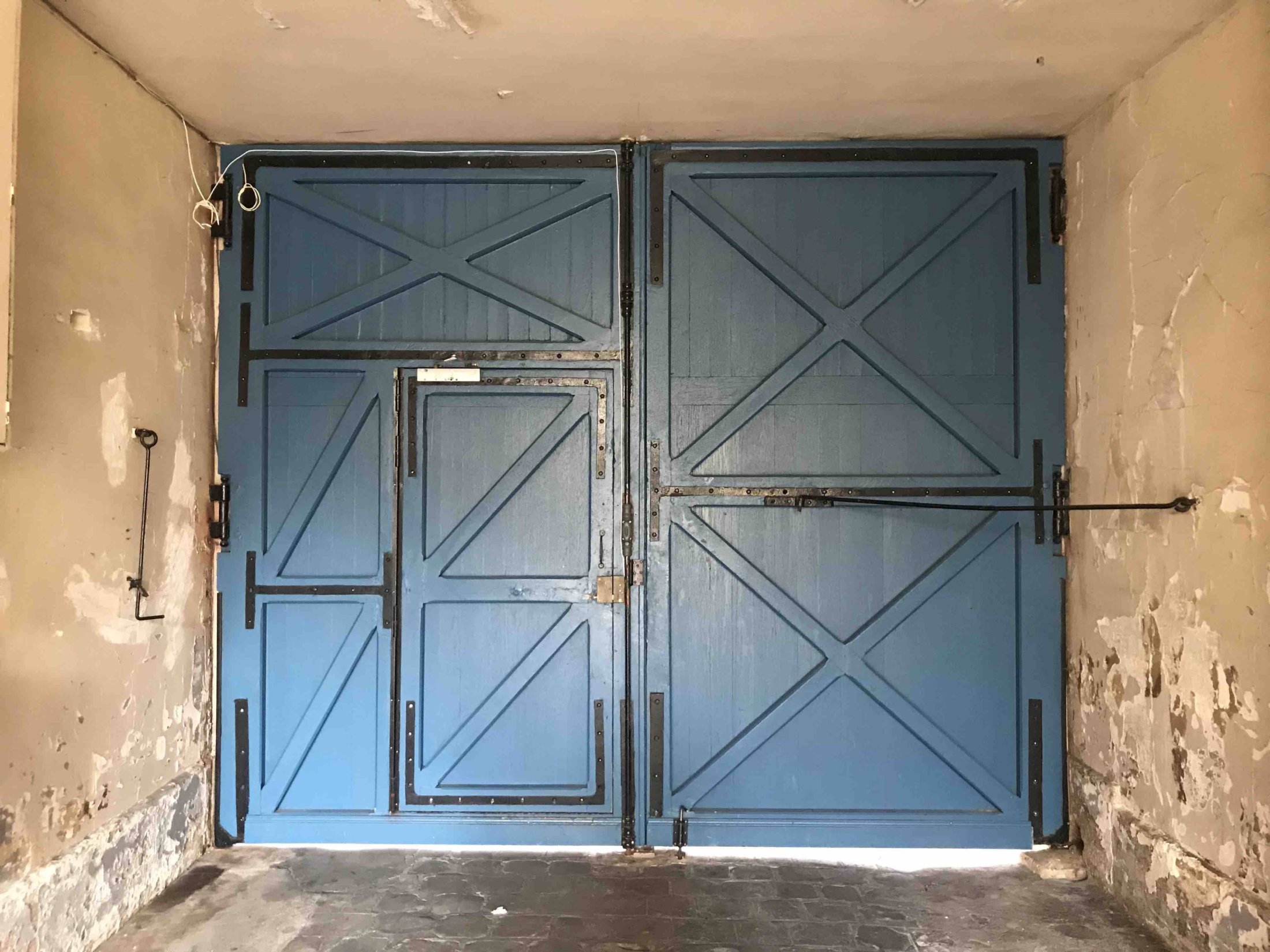Porte Charetière Vue Intérieure - 71 RUE RIQUET FACE EXT PARIS 18 