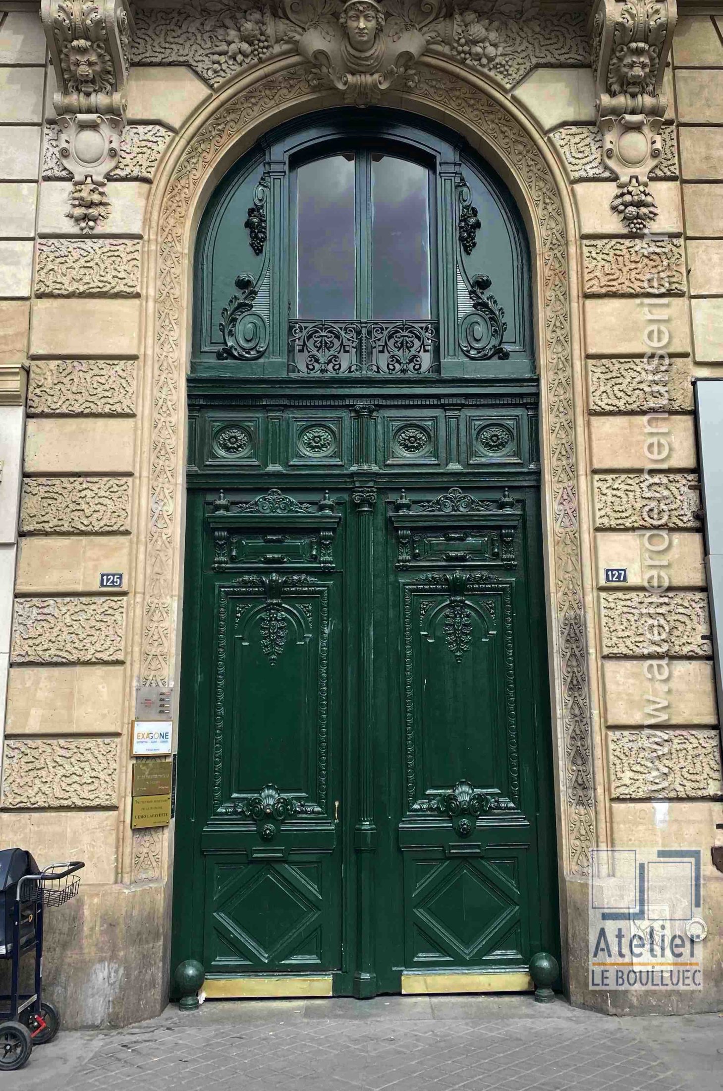Porte Cochère - 125 RUE LA FAYETTE PARIS 10