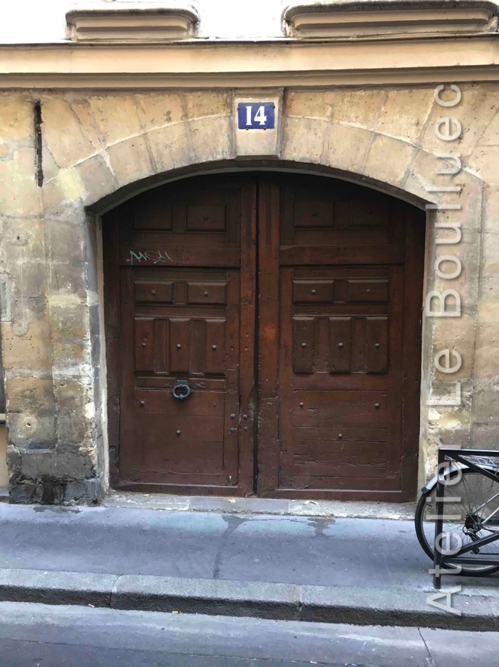 Porte Cochère Louis XIII - 14 RUE MAITRE ALBERT PARIS 5