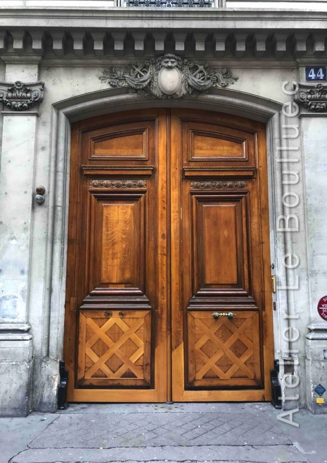Porte Cochère Louis XV - 44 RUE DU LOUVRE PARIS 1