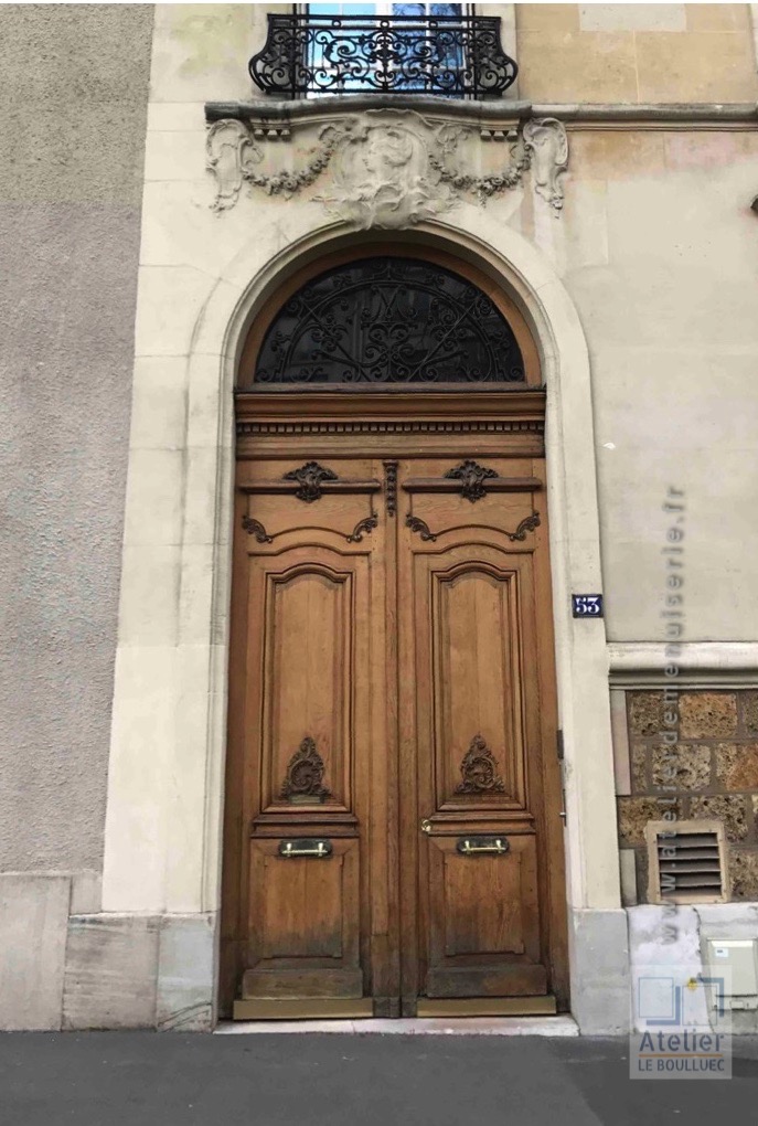 Porte Cochère Avec Imposte En Fer Forgé - 53 Rue Duquesne - Paris 7