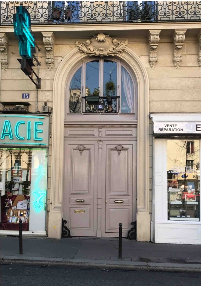 Porte Cochère Avec Une Baie D\'entresol Sur Toute La Largeur Du Tableau - Paris 17