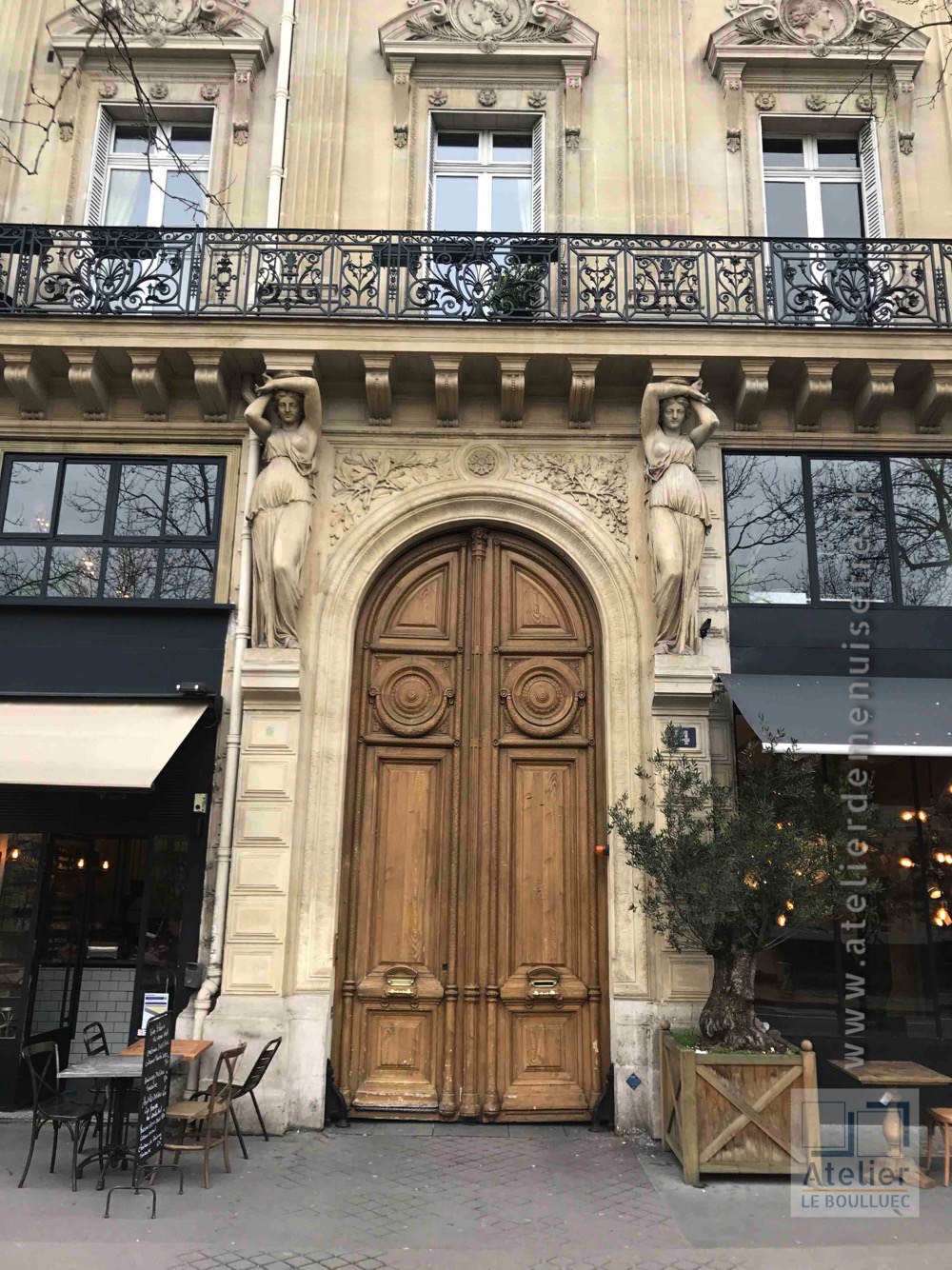 Porte Cochère Monumentale 44 Quai De La Mégisserie - Paris 1er