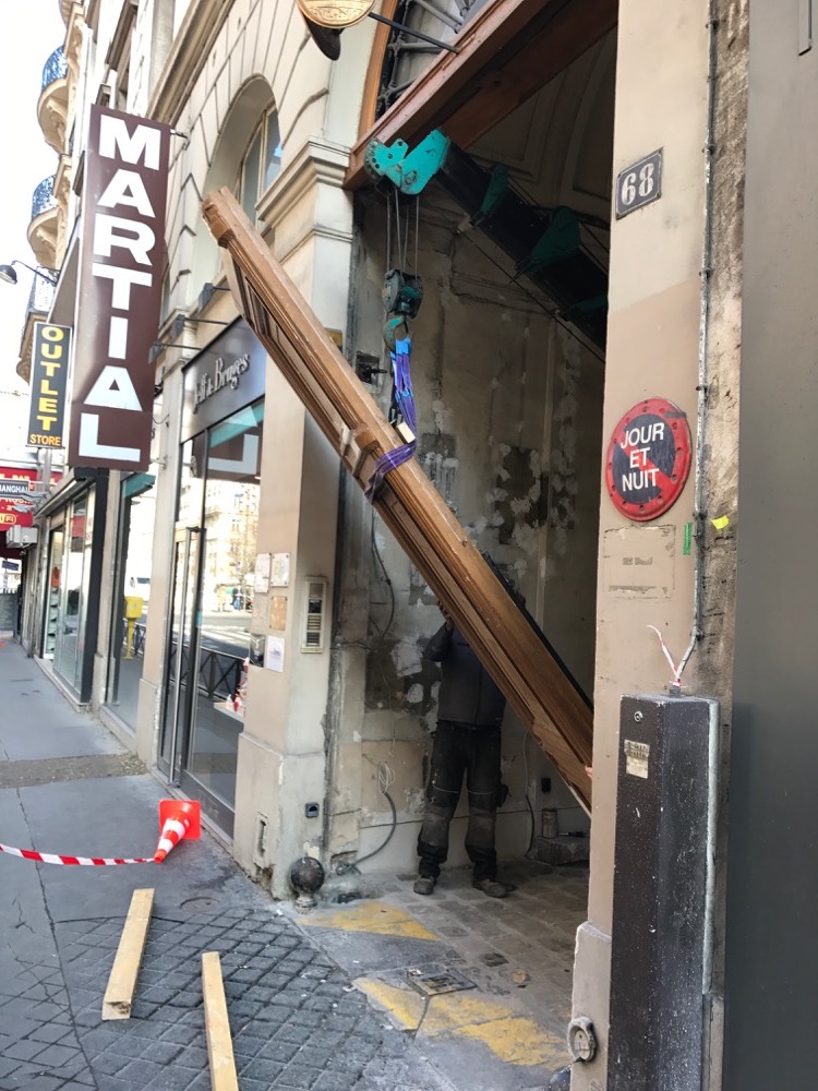 Porte Cochère Monumentale 68 Rue De La Chaussé D’Antin - 09 - En Cours De Repose