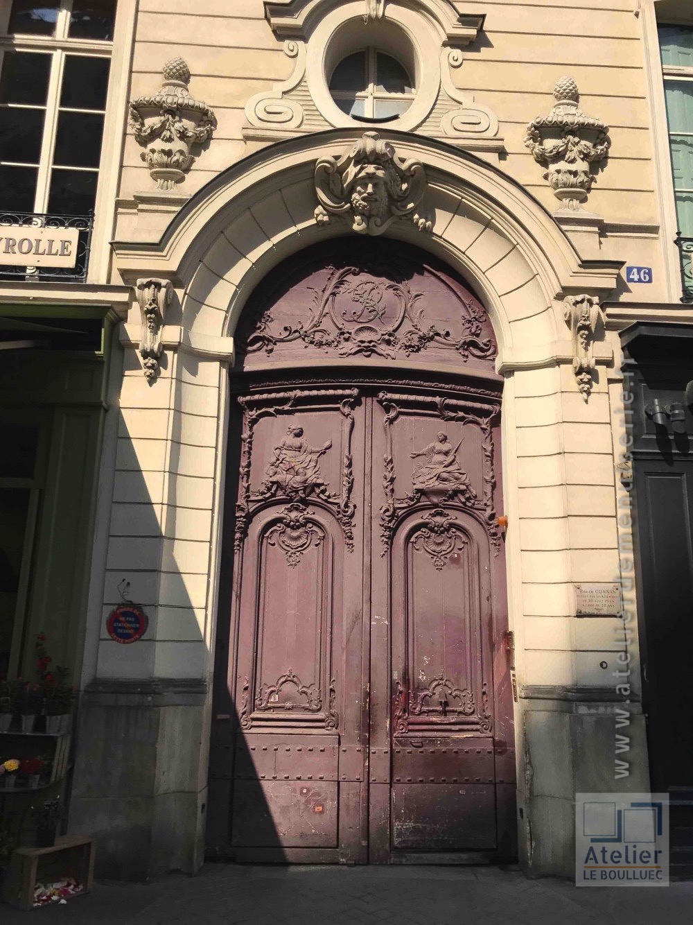 Porte Cochère Monumentale Style Louis XIV - 46 Rue Du Bac 75007 PARIS