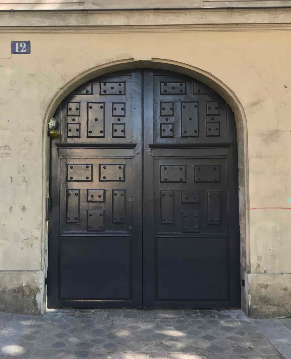 Porte Cochère Style Louis XIII - 12 RUE DU PARC ROYAL PARIS 2