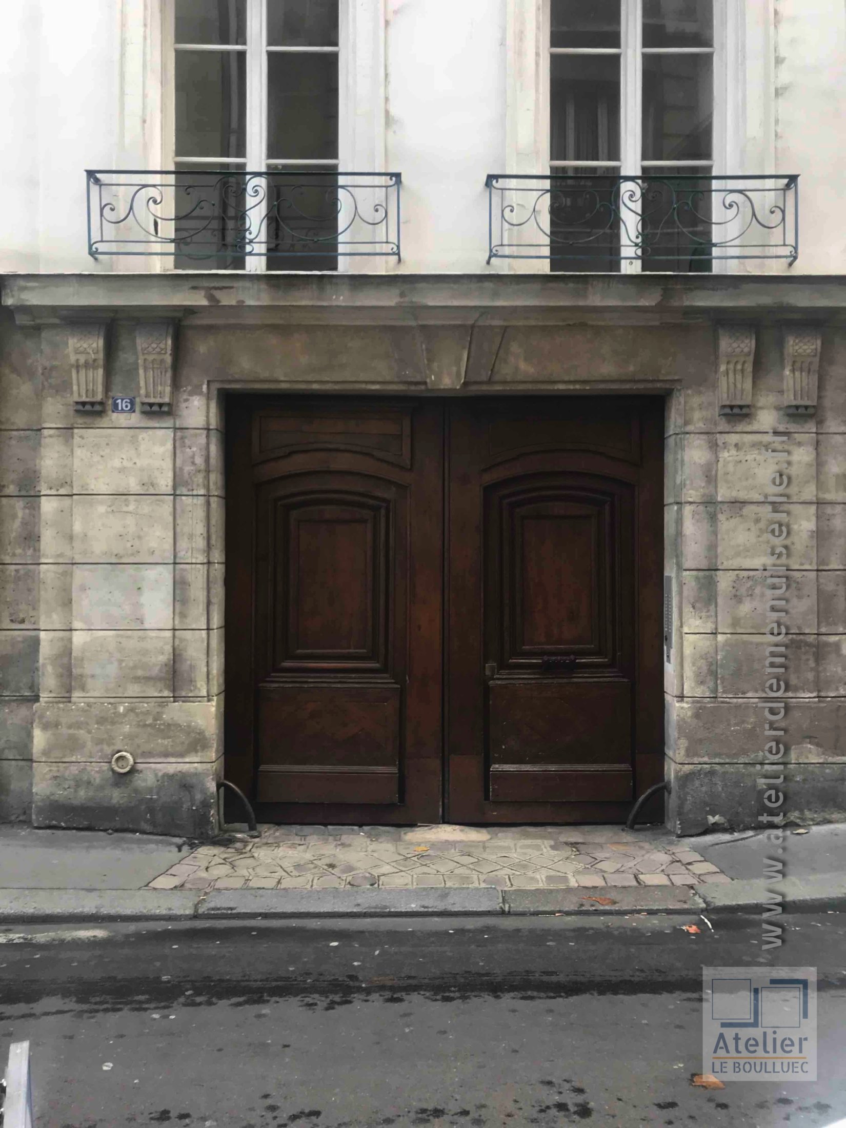 Porte Cochère Style Louis XIII - 16 RUE ELZEVIR PARIS 3