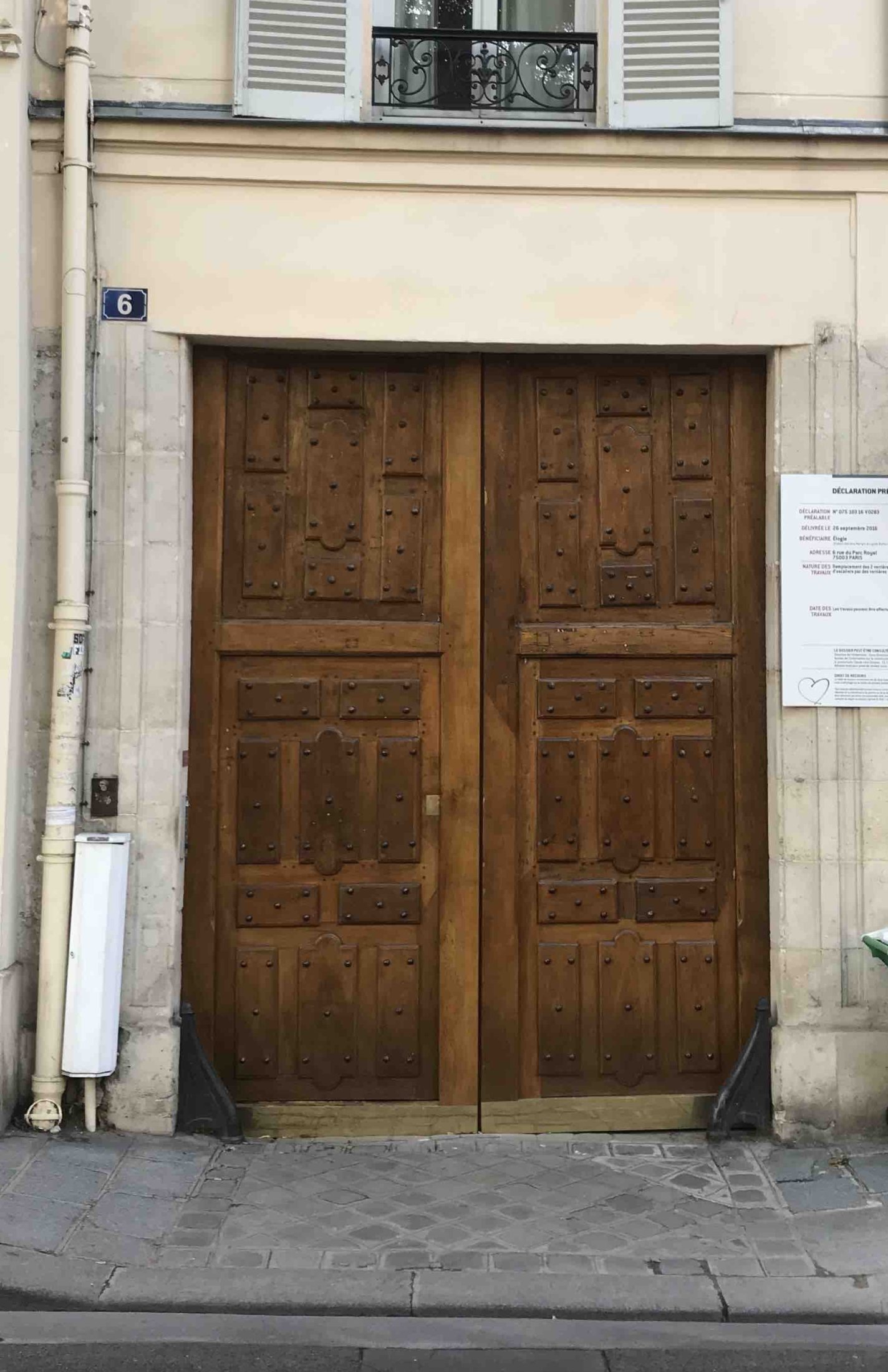 Porte Cochère Style Louis XIII - 38 RUE PAYENNE PARIS 3