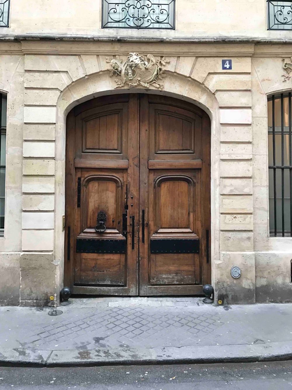 Porte Cochère Style Louis XIII - 4 RUE ROYER COLLARD PORTE LOUIS XIII A VERIFIER