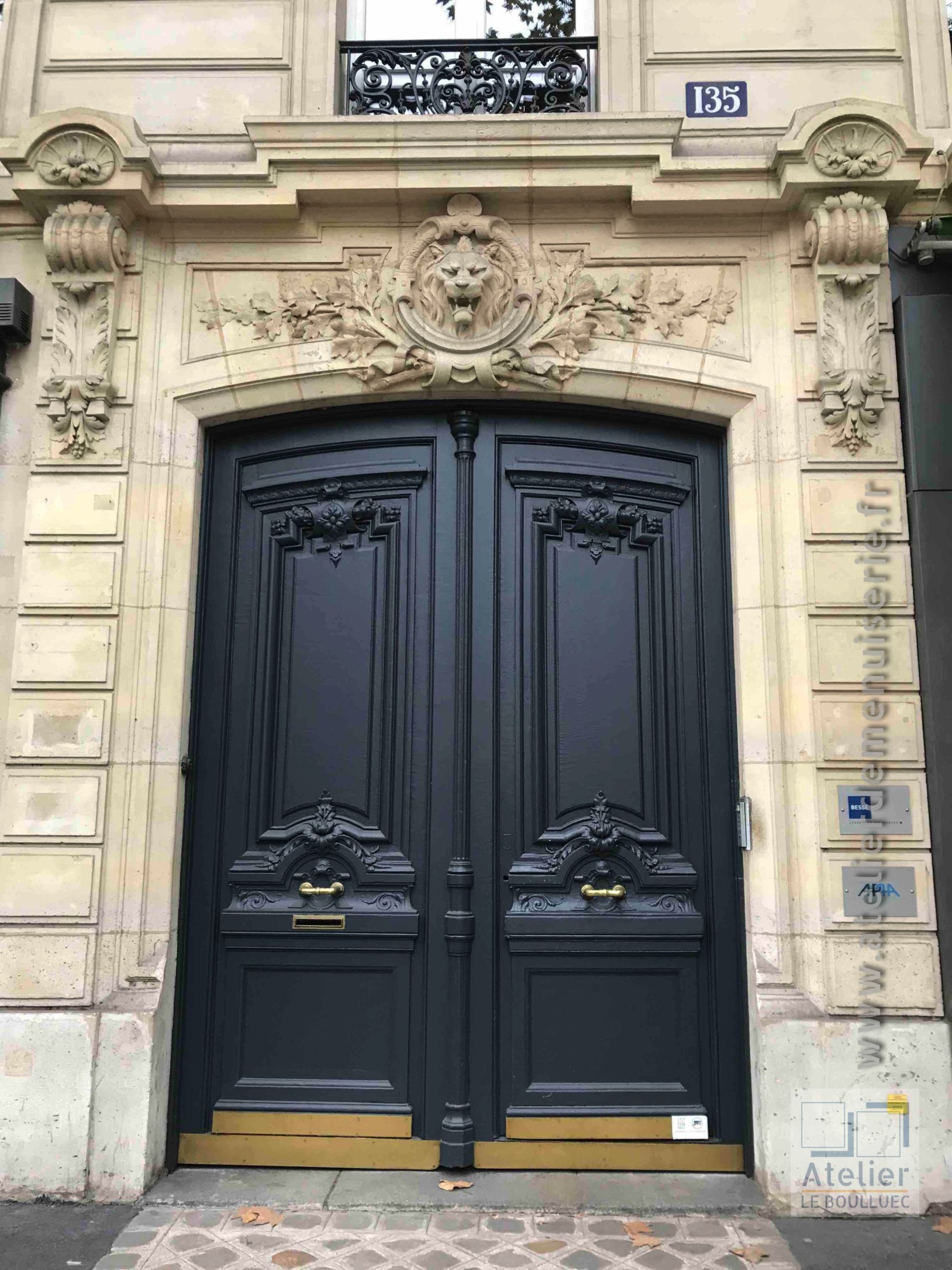 Porte Cochère Style Louis XVI - 135 BD HAUSSMANN PARIS 8