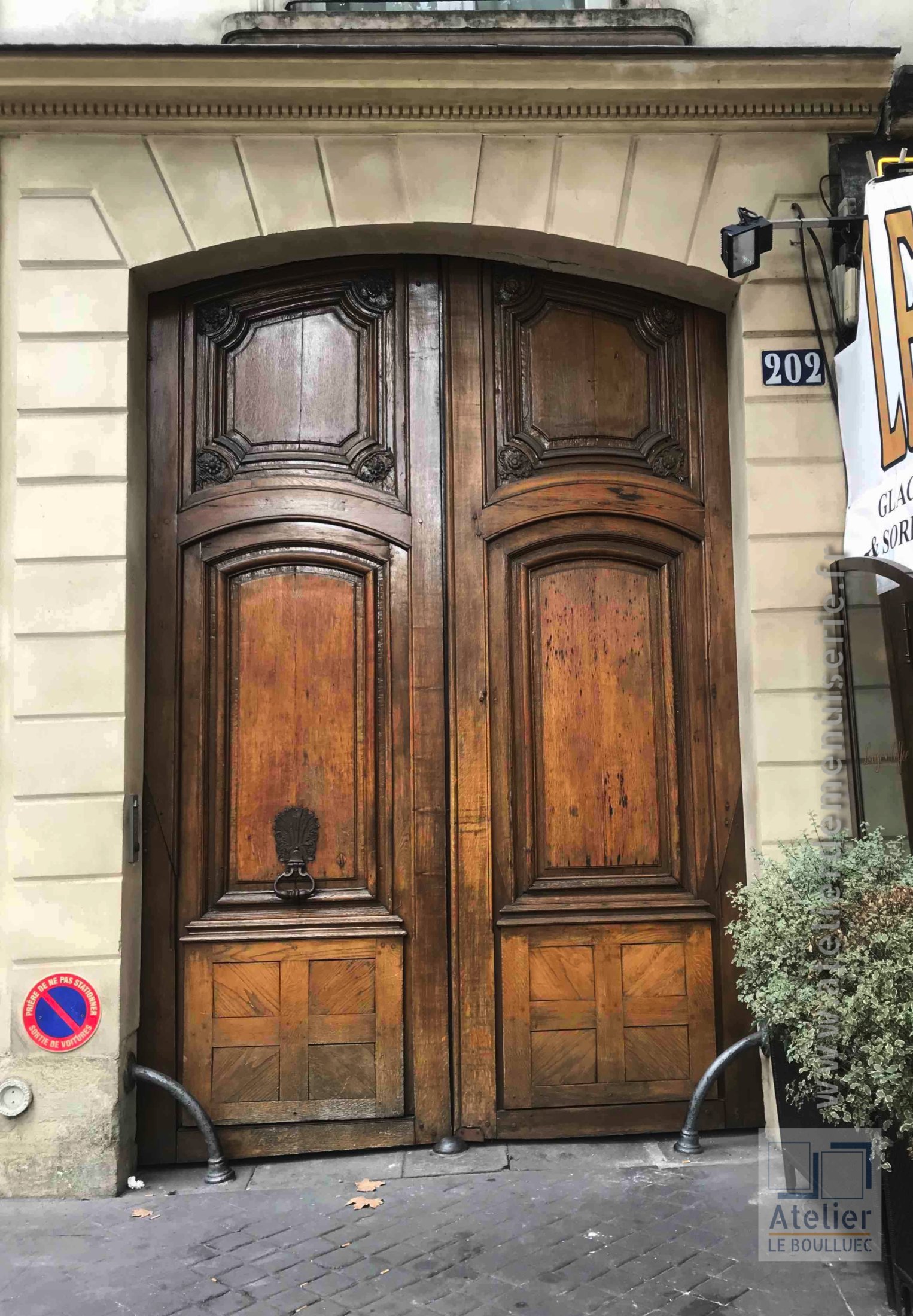Porte Cochère Style Louis XV - 209 BD SAINT GERMAIN - PARIS 7