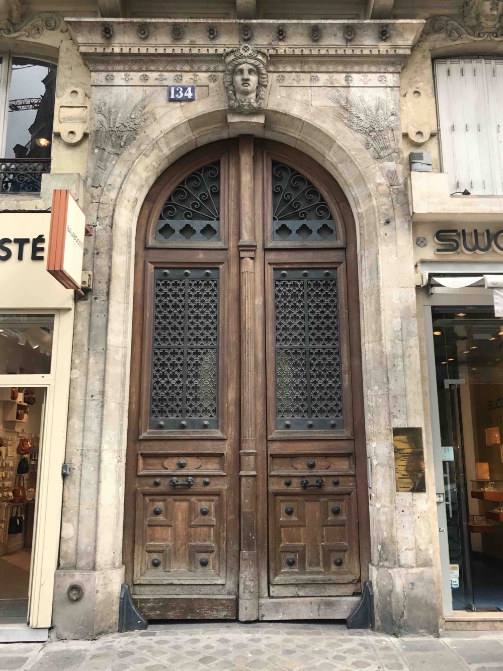 Porte Cochère Style Restauration - 134 RUE DE RIVOLI RED