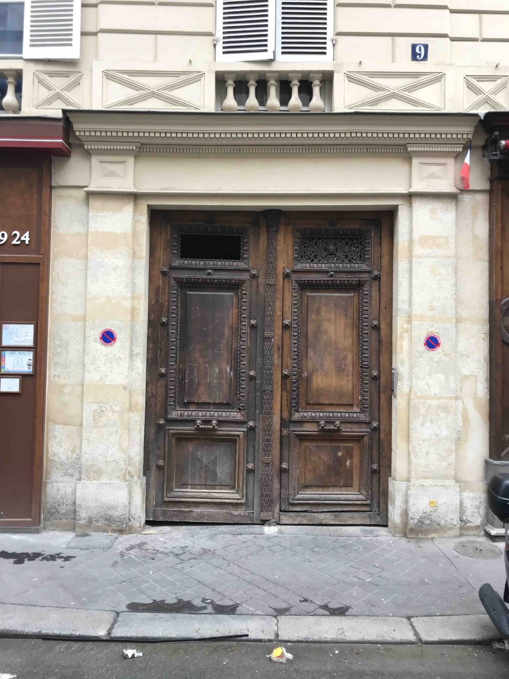 Porte Cochère Style Restauration - 9 RUE DU GRAND PRIEURE PARIS 11