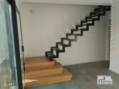 2023 08 - ESCALIER PALAISEAU 2