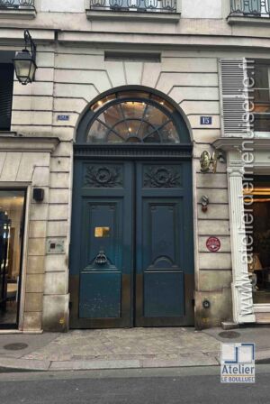 PORTE COCHERE  15 RUE DES SAINTS PERES PARIS 6