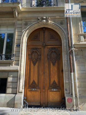 PORTE COCHERE 16 AVENUE DE MESSINE PARIS 8