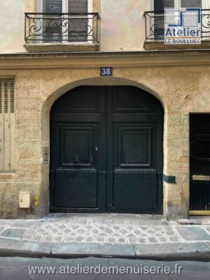 PORTE COCHERE 38 RUE MAZARINE PARIS 6