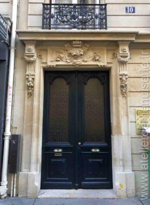 Porte Batarde - 10 Rue De Naples - Paris 8