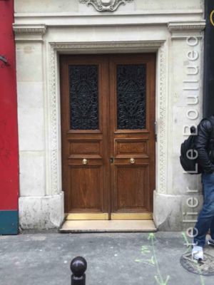 Porte Batarde Avec De Jolies Grilles En Fonte - Paris 11