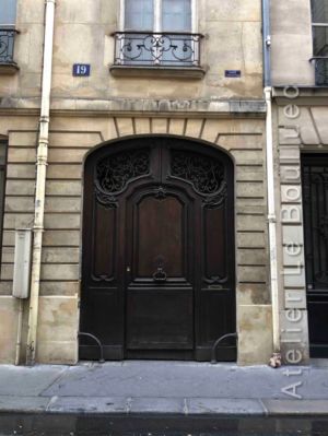 Porte Cochère - 19 RUE DE LA SOURDIERE PARIS 3