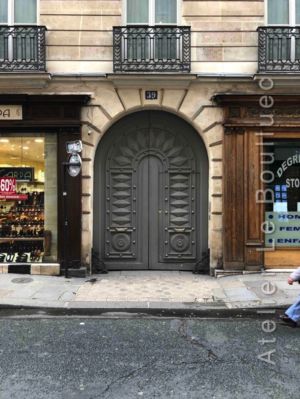 Porte Cochère Empire - 39 RUE DES PETITS CHAMPS PARIS 2EME
