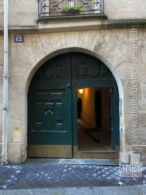 Porte Cochère LOUIS XIII - 12  RUE SEGUIER PARIS 5 