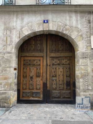 Porte Cochère LOUIS XIII - 4 RUE DES LIONS SAINT PAUL PARIS 4