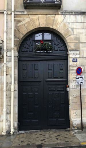 Porte Cochère à Baie D\'entresol Louis Xiii - 13 QUAI D\'ANJOU - PARIS 4