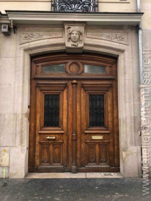 Porte Cochère En Décors Faux Bois - 286 Bd Voltaire - Paris 11